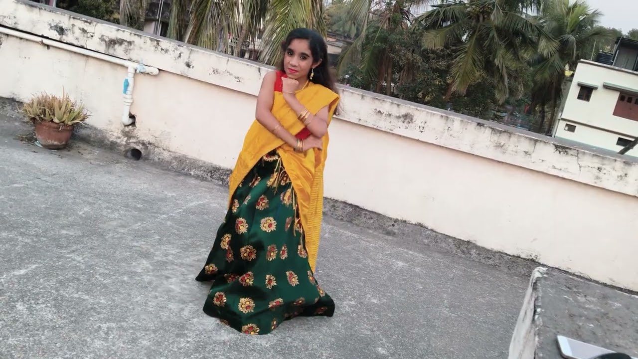 Raikishori | Holi special dance | Presented by Debadrija Das |