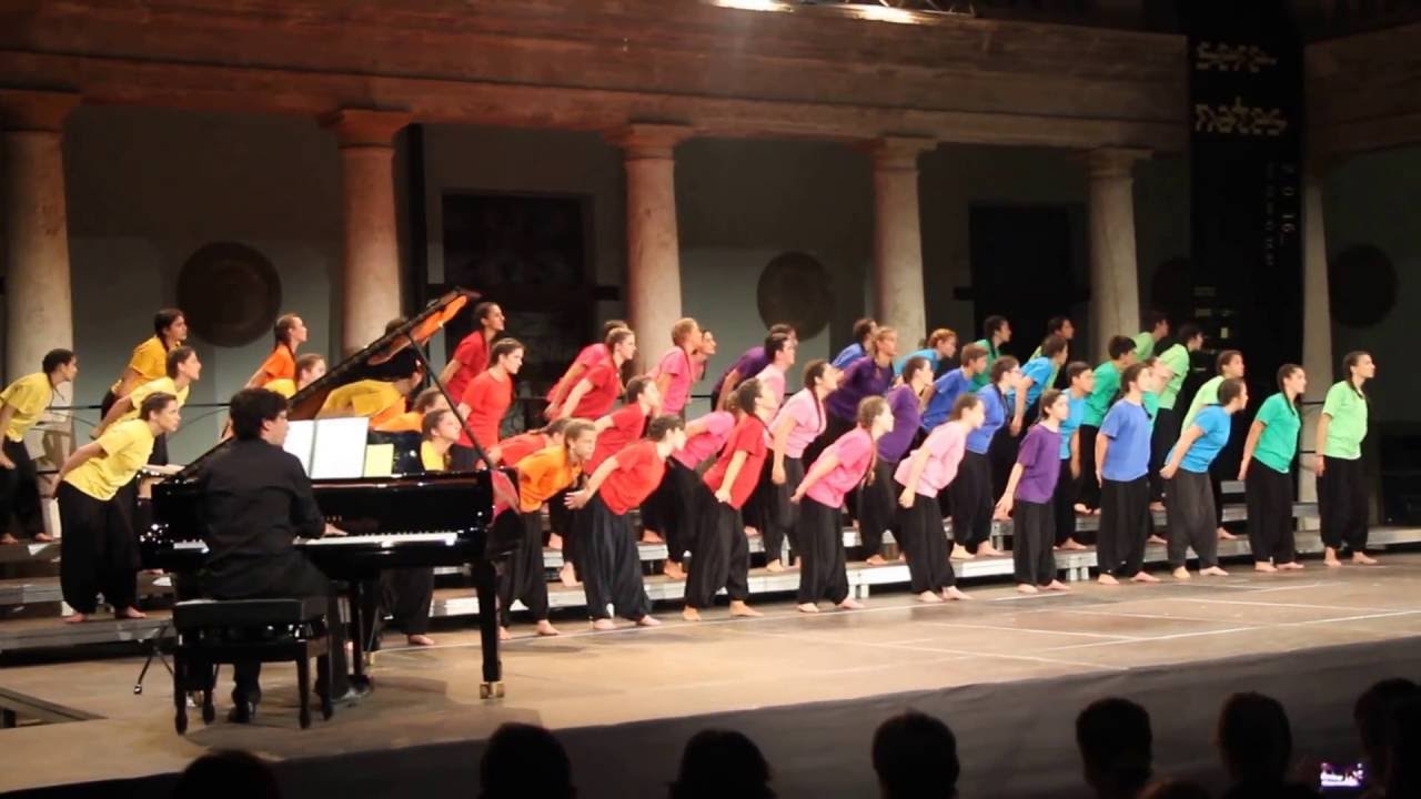 The Fire dance of luna - Leioa Kantika Korala - Basilio Astulez