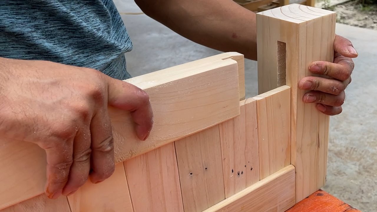 Cheap Bed With Great Design // Cheap Home Furniture