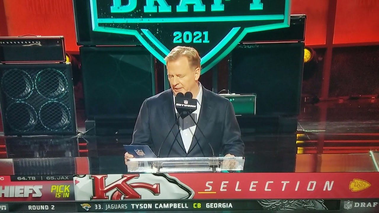 The Chiefs draft Creed Humphrey at #63