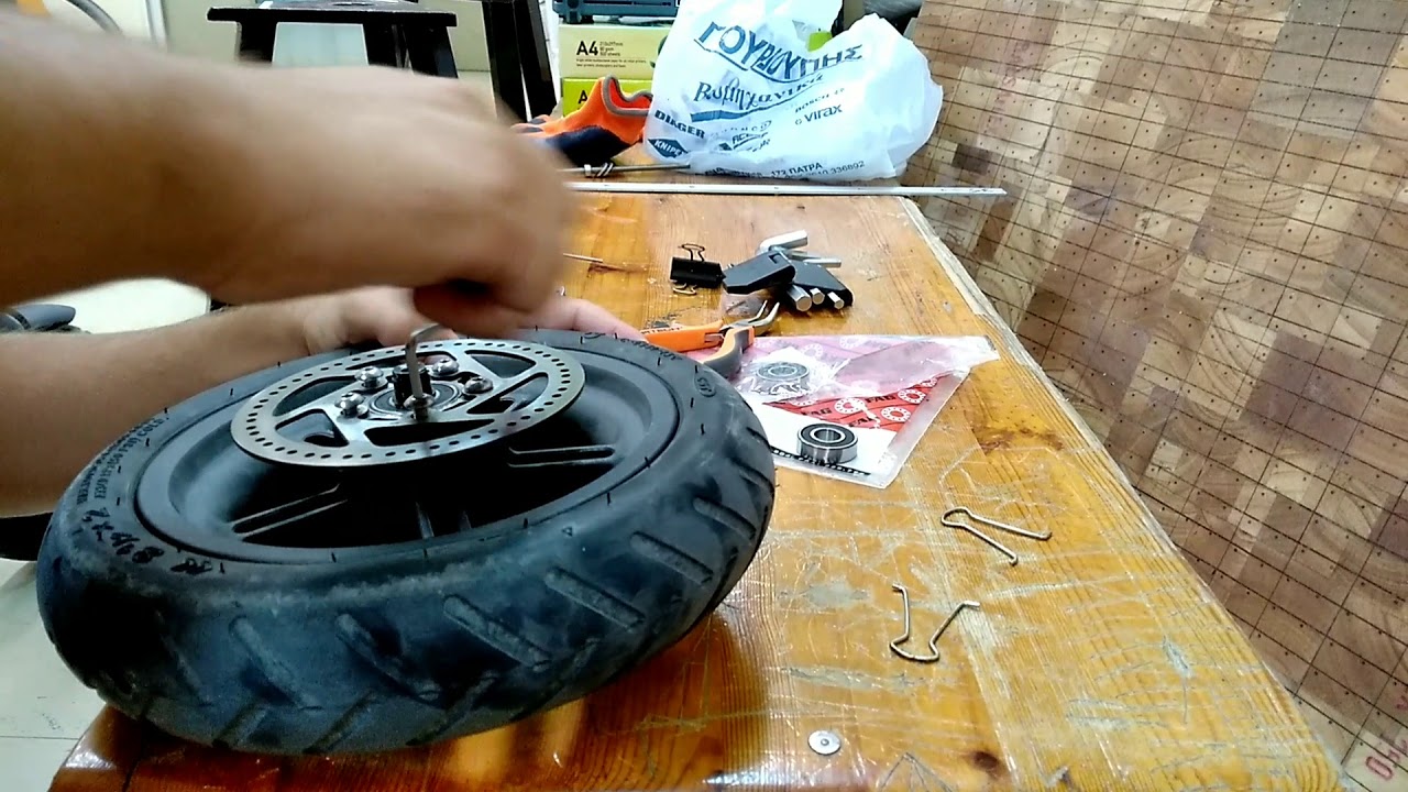 Xiaomi M365 rear bearings replace. (fix for clicking sound)