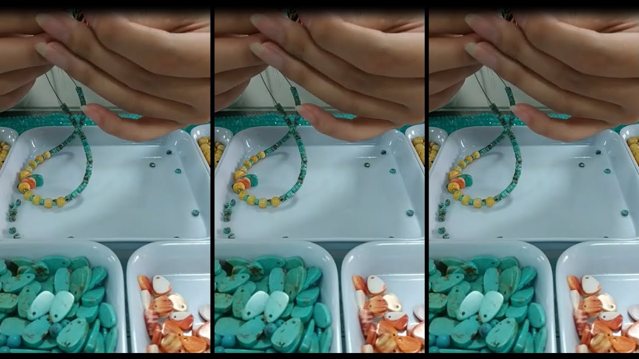 Green and yellow, bumblebee and turquoise, the perfect collision of colors.20230309-09-06