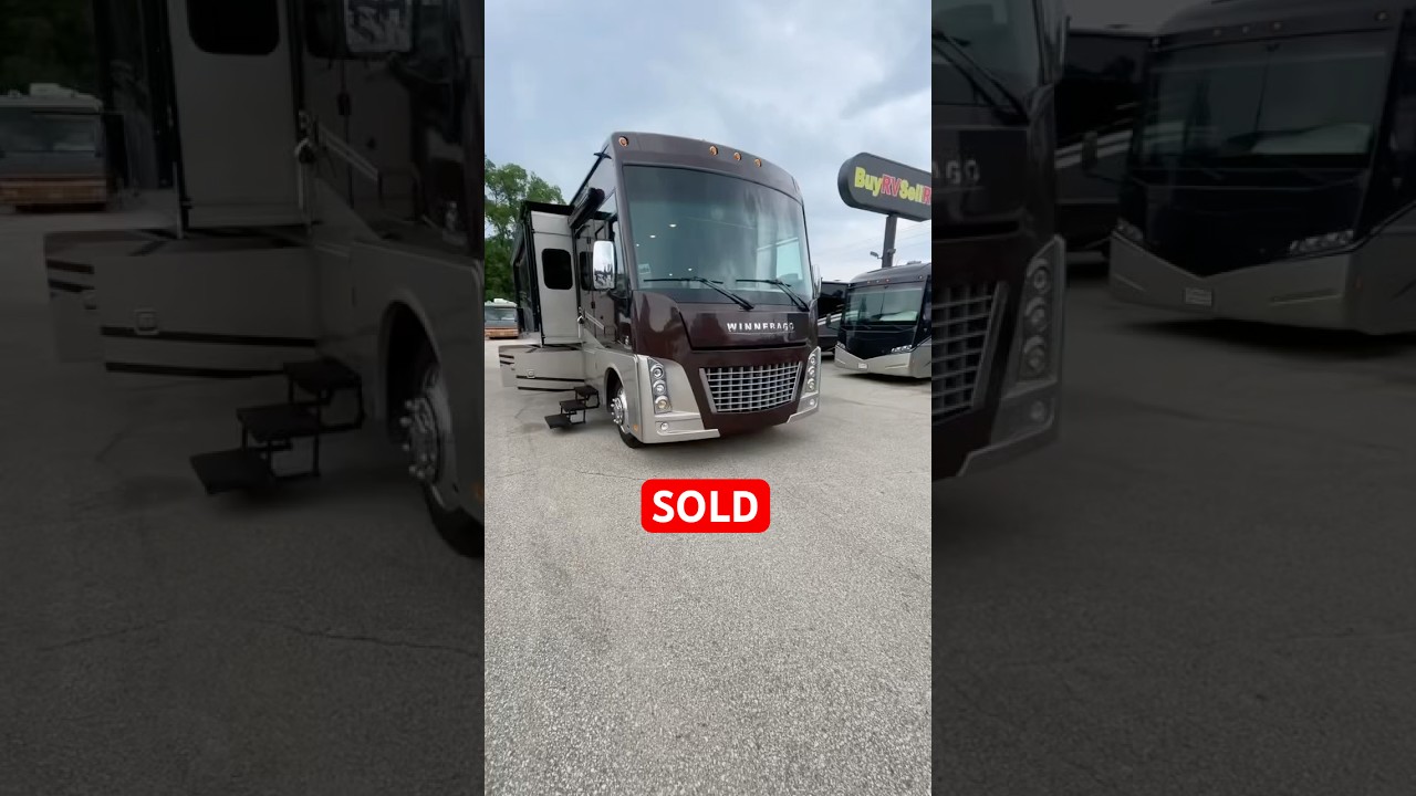 2017 Winnebago SunCruiser 38Q