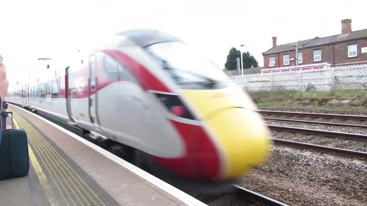 LNER Azuma Acceleration sound! Class 800 departure sound