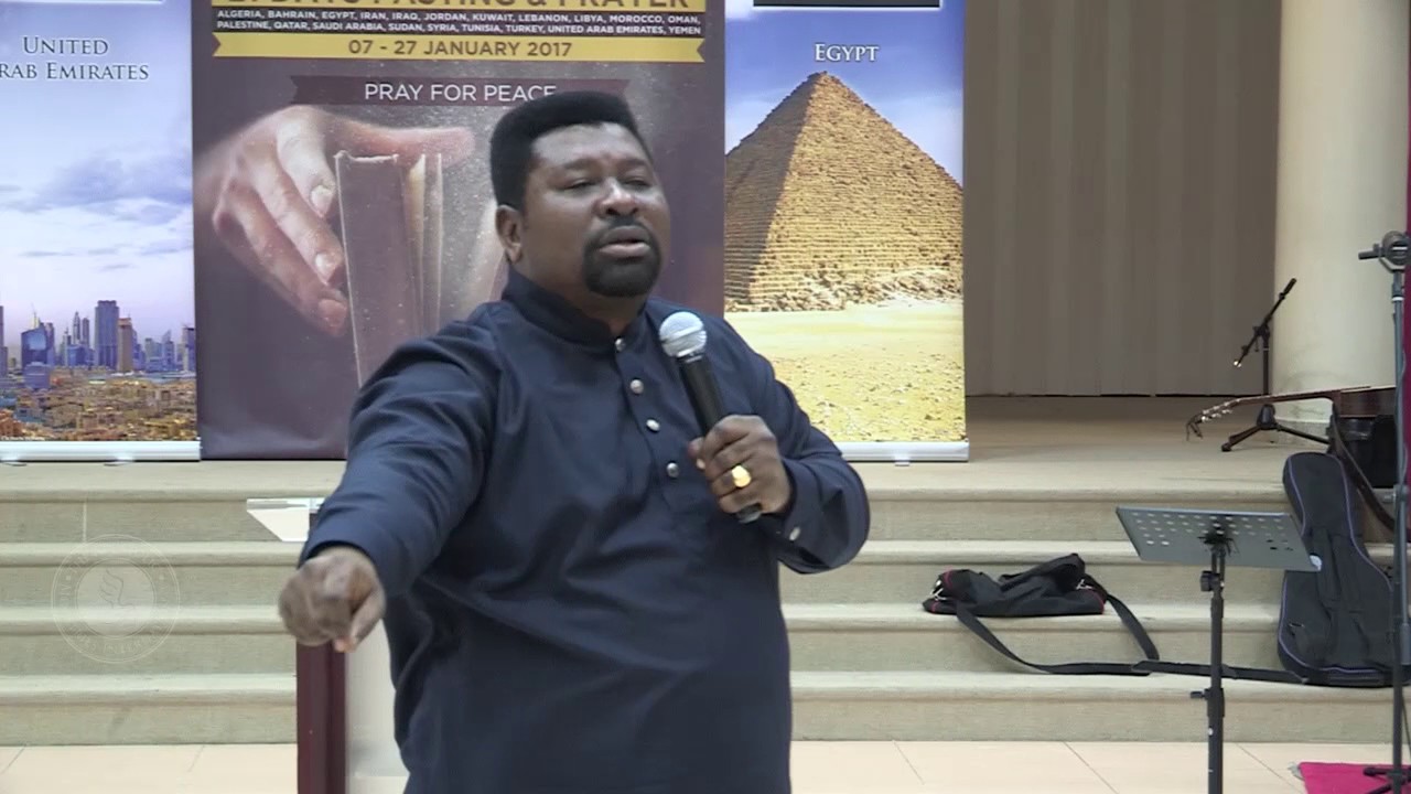 AWAKE ME 2017 - Day 03 - Rev. Bernard Blessing
