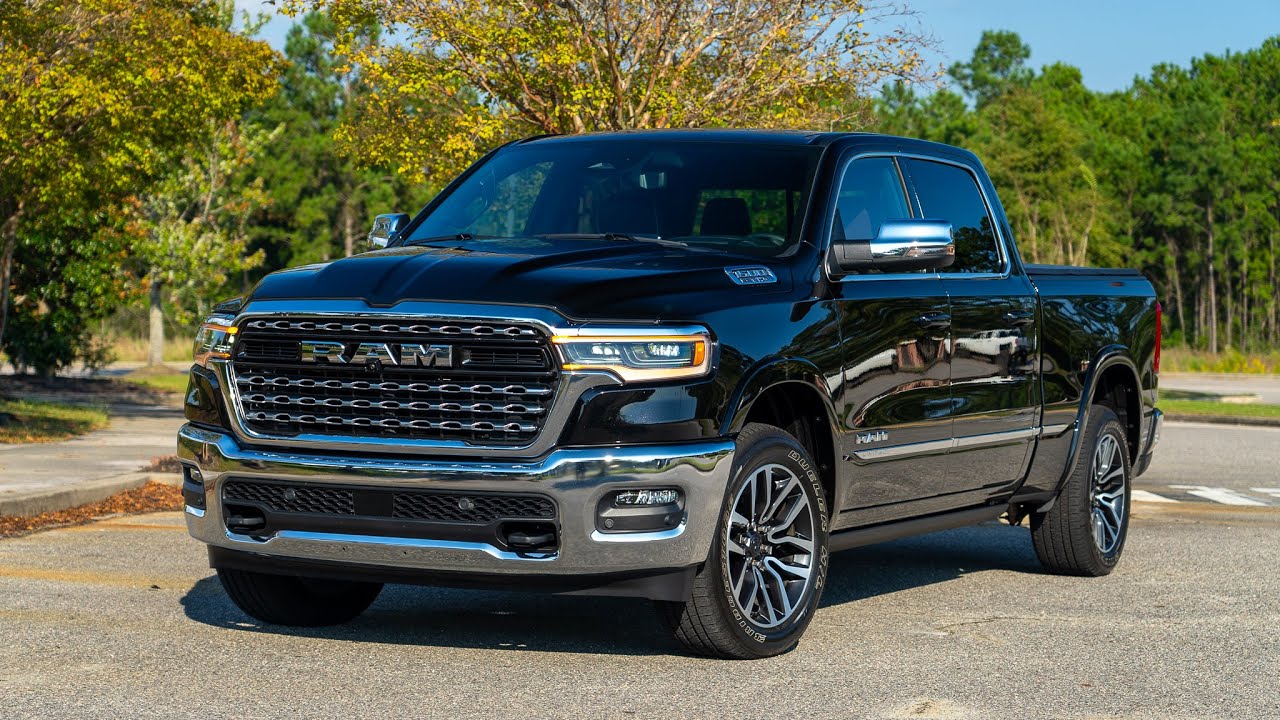 RAM 1500 Limited 4WD Crew Cab 2025 года &mdash; подробный обзор, тест-драйв и демонстрация характеристик.