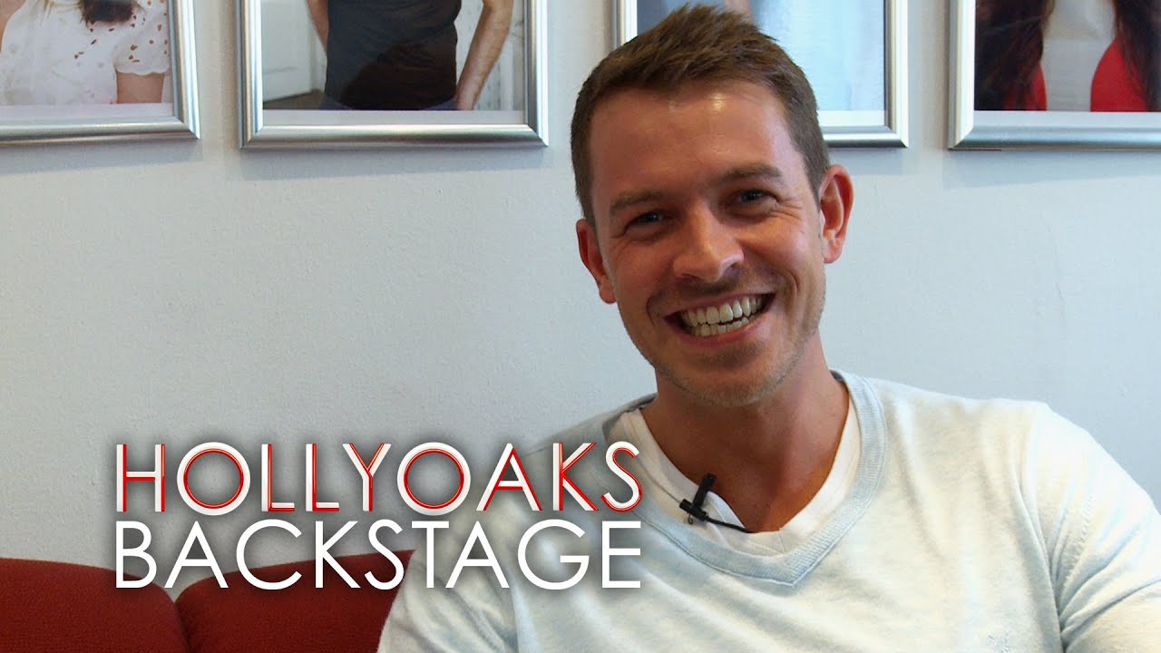 Ashley Taylor Dawson discusses Sandy being Darren's Mum