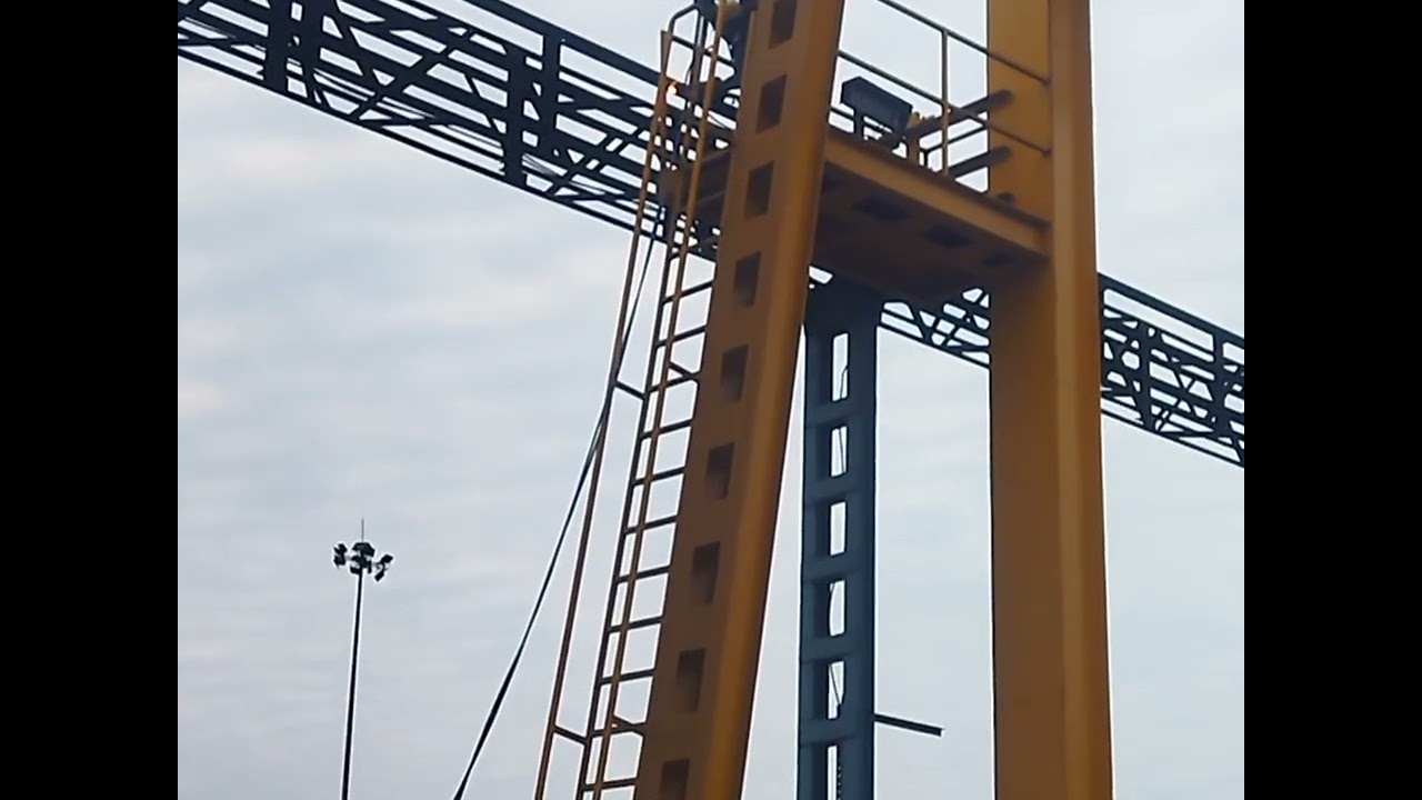 Gantry Crane🏗️ 😱😱 #steelproduction#steelmaking #loading #processengineering #lifting #viralvideo 
