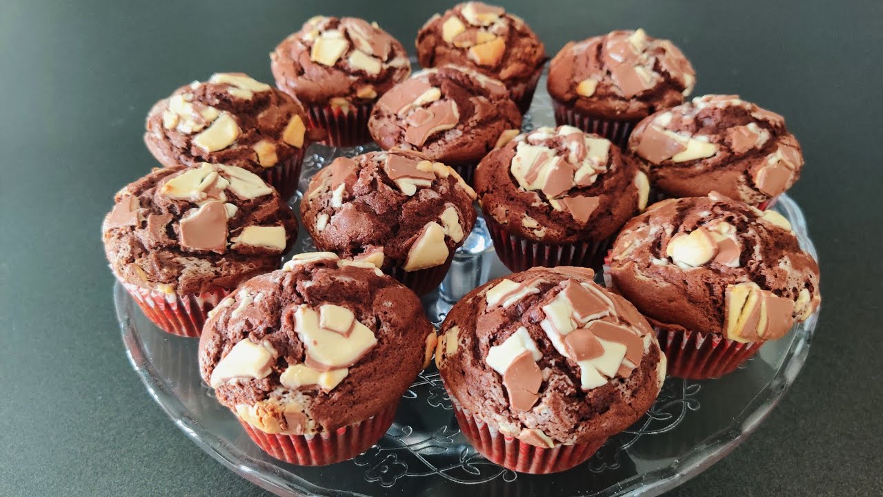 Muffin al cioccolato Kinder 🍫 per riutilizzare le uova di Pasqua Ricetta facile e veloce senza burro