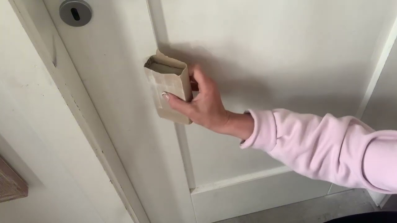 ASMR Sandpapering the door