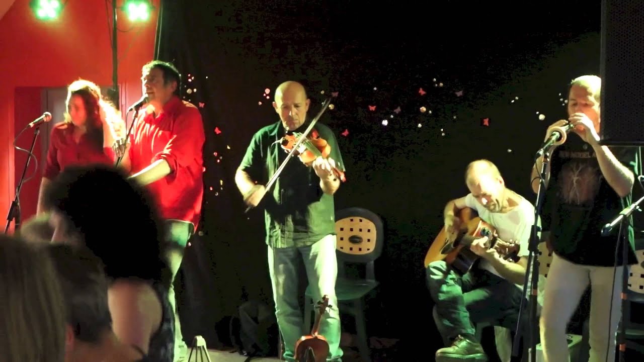 LOENED FALL - Larid&eacute; gavotte - Fest noz &agrave; la Chapelle neuve 2016