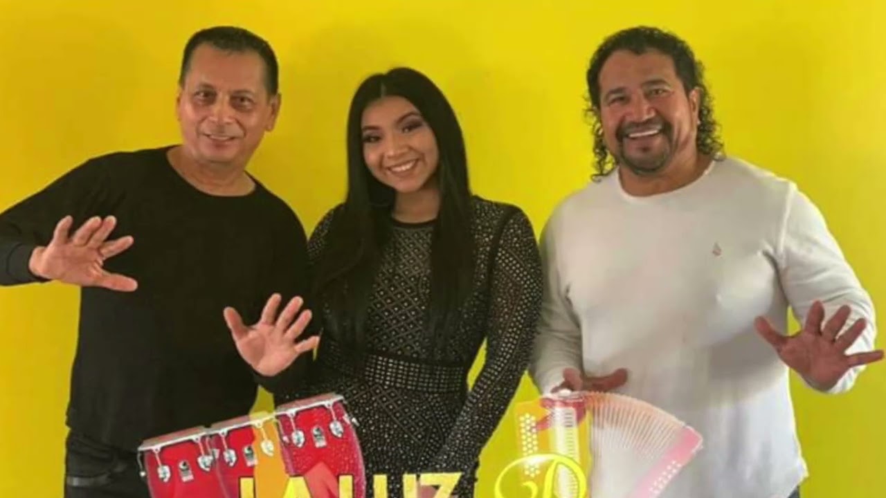 MIX DE BOLEROS COSTEÑO EN VIVO COMPOSITOR DOMINGO VALDIVIA