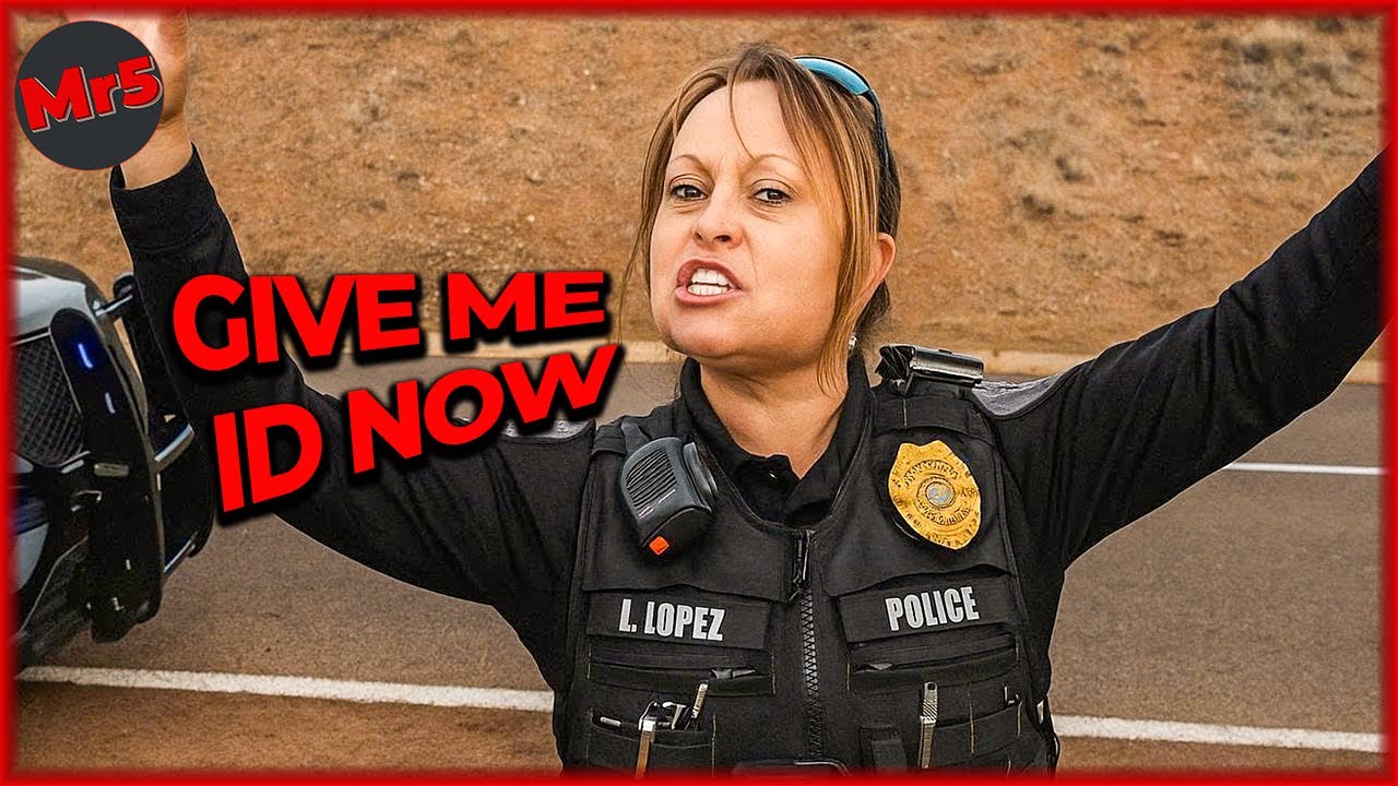 Uninformed Female Cop Gets Educated by Smart Citizen! Id Refusal