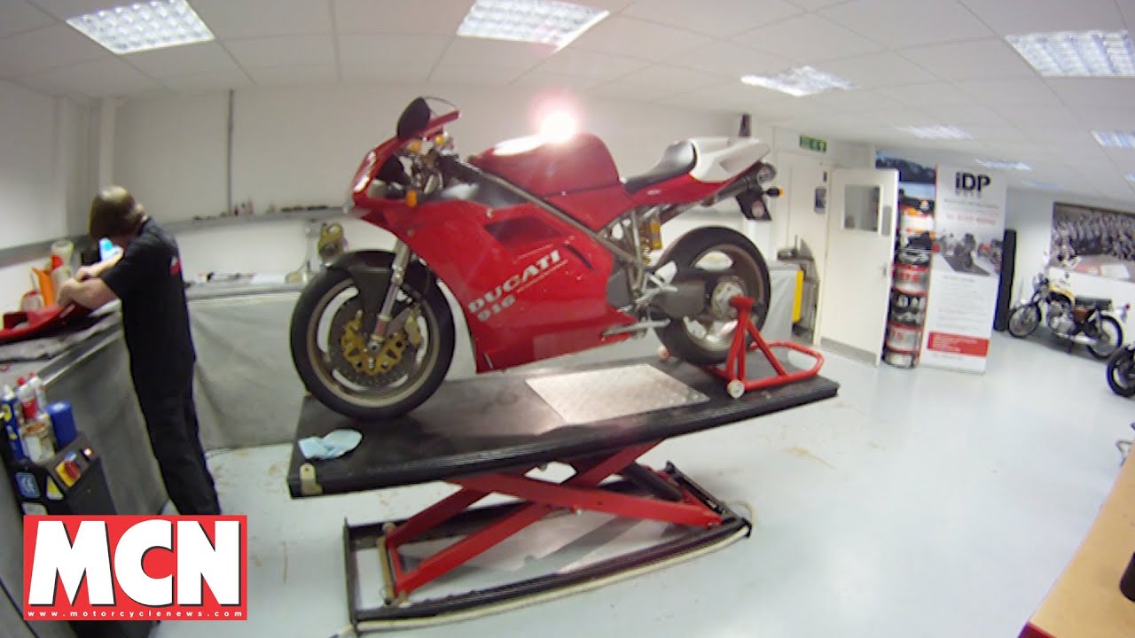 Ducati 916 SP strip and rebuild | Focus | Motorcyclenews.com