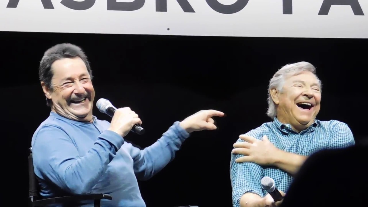 The Voices of Optimus Prime & Megatron @ HasCon 2017