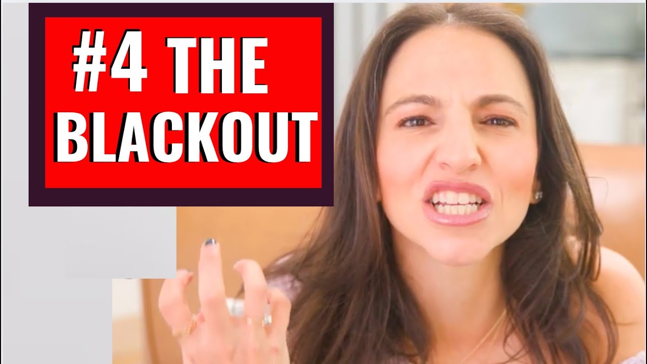 Women Secretly CHASE Men Who Do These 5 Little Things (Easy To Do)