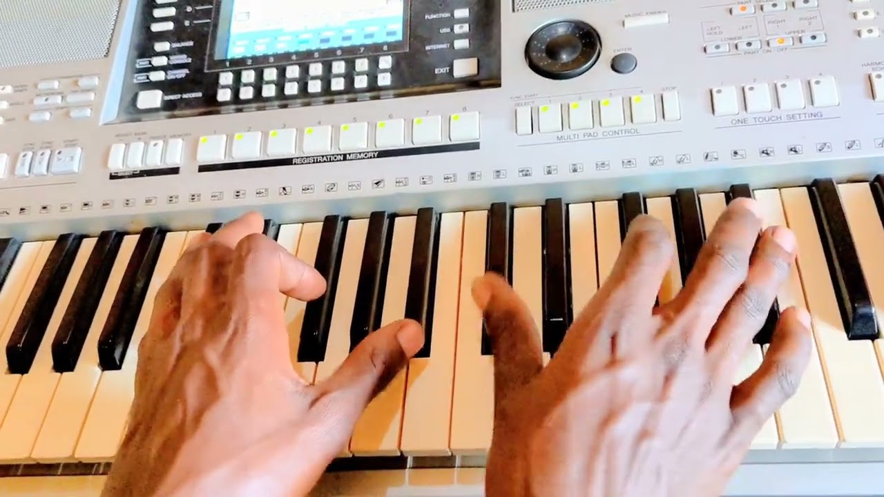 Dore uburyo wacuranga 🎹 Gutangira kwiga gucuranga igisirimba neza reba uko wacuranga nawe