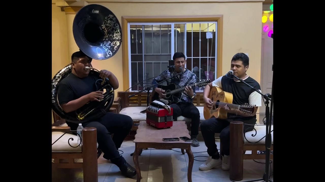 Lo logre-Chavalones de Tamuin (en vivo)