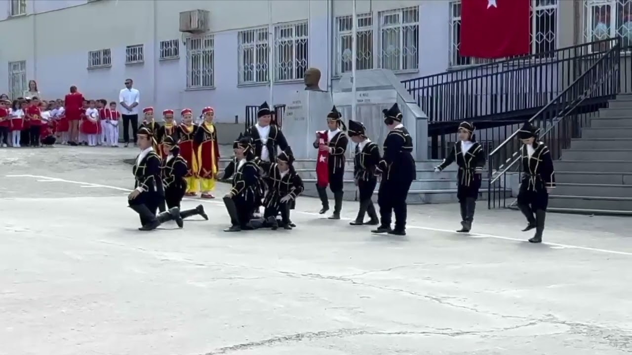 Artvin Yöresi Oyunu - 3.sınıflar 23 Nisan Gösterisi