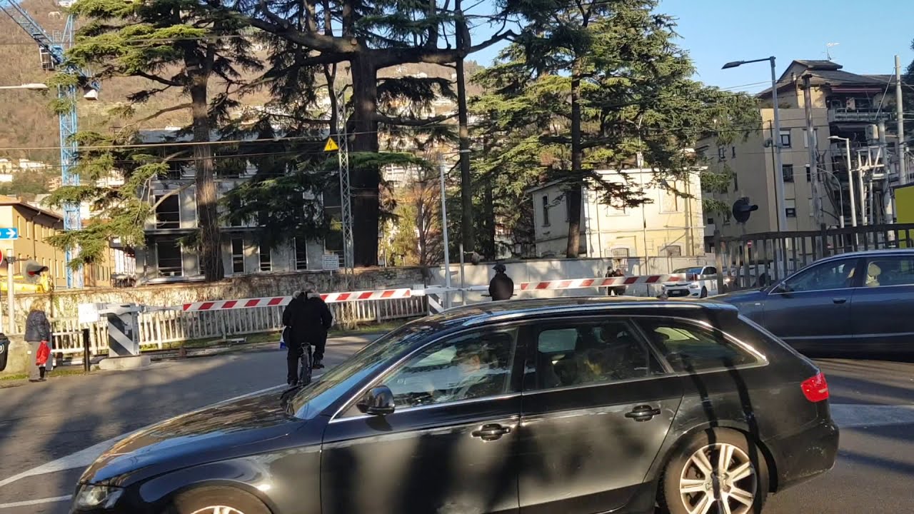 Passaggio a Livello della Stazione di Como Borghi Km. 45+012 - Linea FNM Como-Saronno (Completo)