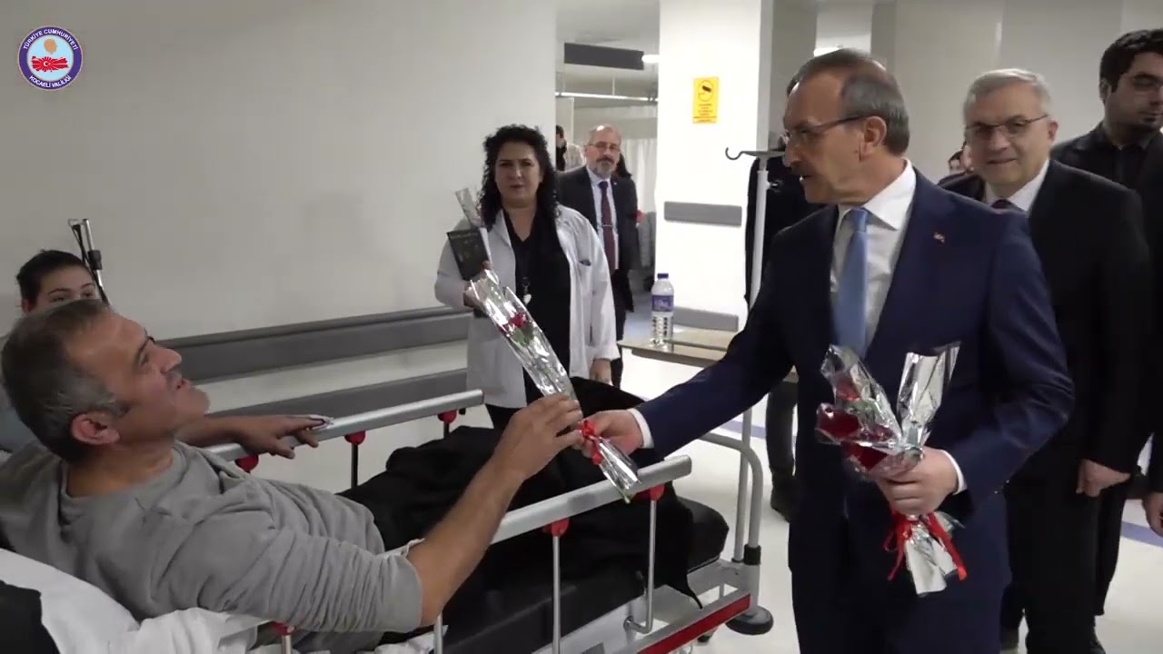 Valimiz Seddar Yavuz Kocaeli Şehir Hastanesi Acil Servisini Ziyaret Etti