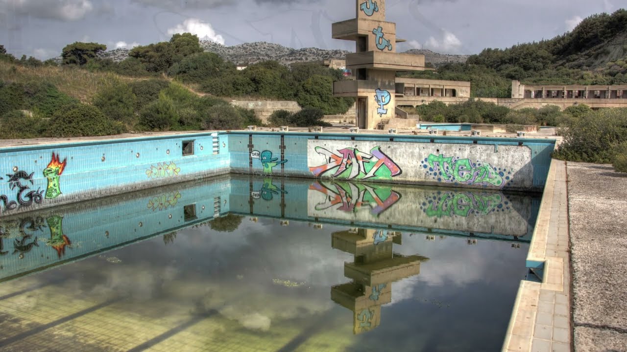 Altes Schwimmbad bei Afandou