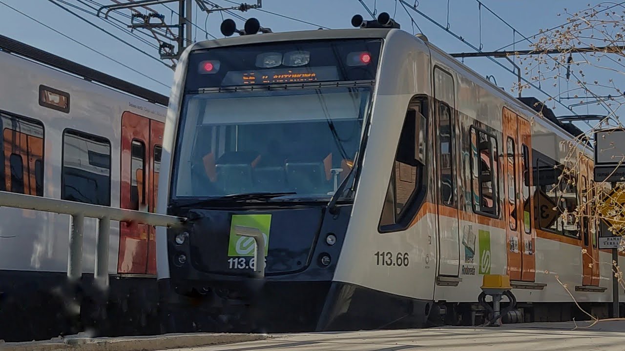 Trenes de FGC en Sant Cugat