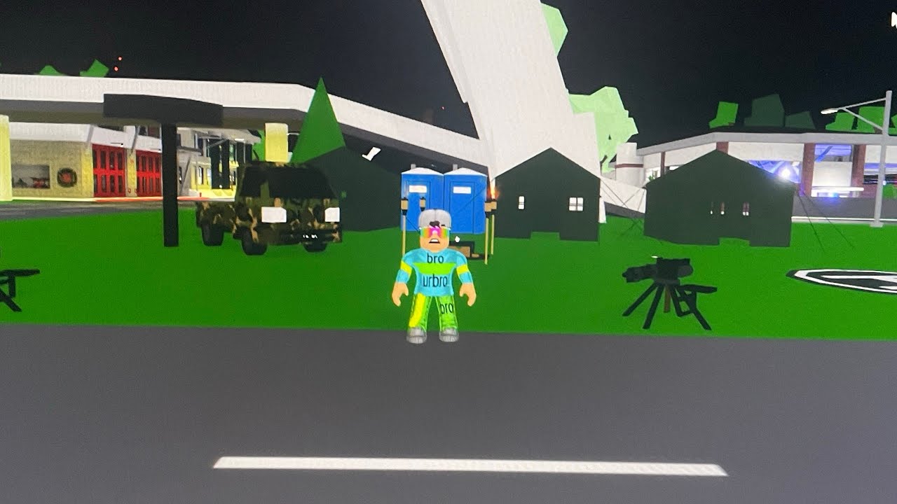 I found a army camp (Roblox Brookhaven)