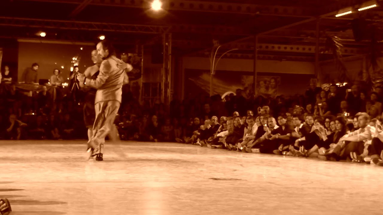Stupenda esibizione Erna Y Santiago Giachello Torino Tango Festival 2010.MP4