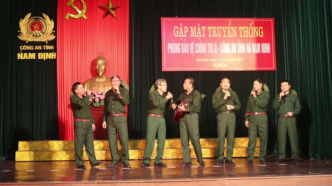Bài hát Đồng Đội, sáng tác: Hoàng Hiệp,Tốp ca nam CLB VHVN Công an hưu trí tỉnh Nam Định thể hiện