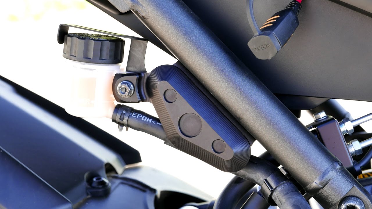 Removing the passenger foot pegs | XSR900 Mods #3