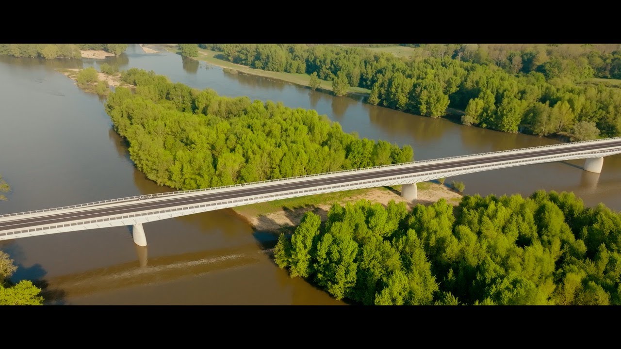 Pont Val de Loire - Film cinématique aérien