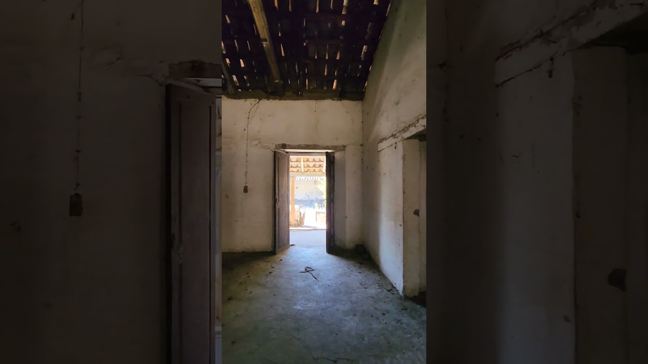 Una Antigua Hacienda Abandona en Chalatenango