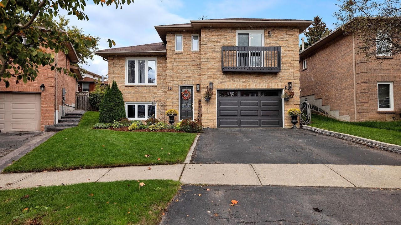 16 Limestone Crescent, Whitby, Ontario