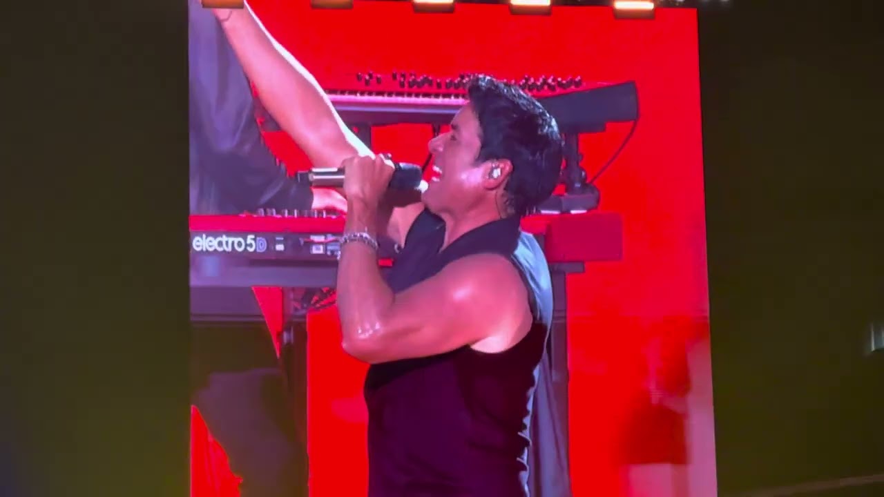 Chayanne, yo te amo, volver a nacer tu pirata soy yo,completamente enamorados Movistar Chile 2025