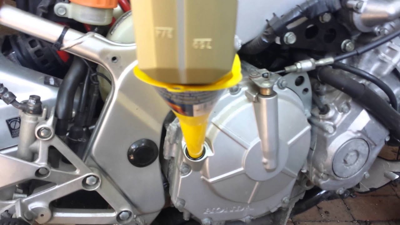 Oil change CBR600F2 92