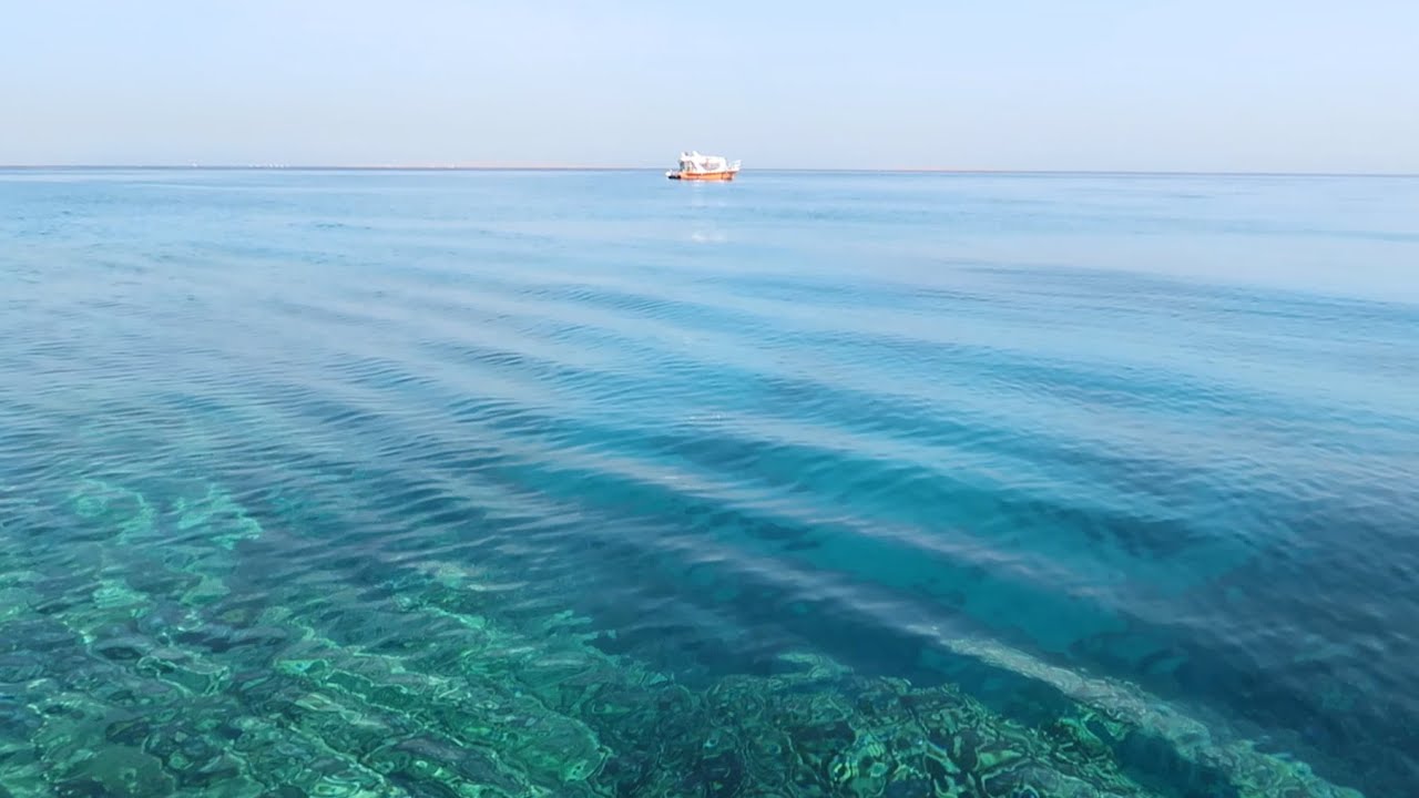 Ali Baba Palace Hurghada - privater Trip mit dem Glasboot - zurücklehnen und die Farben genießen
