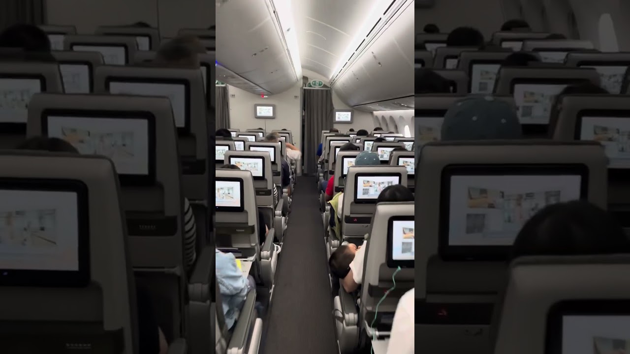 Boeing 787 EVA Airlines Economy class
