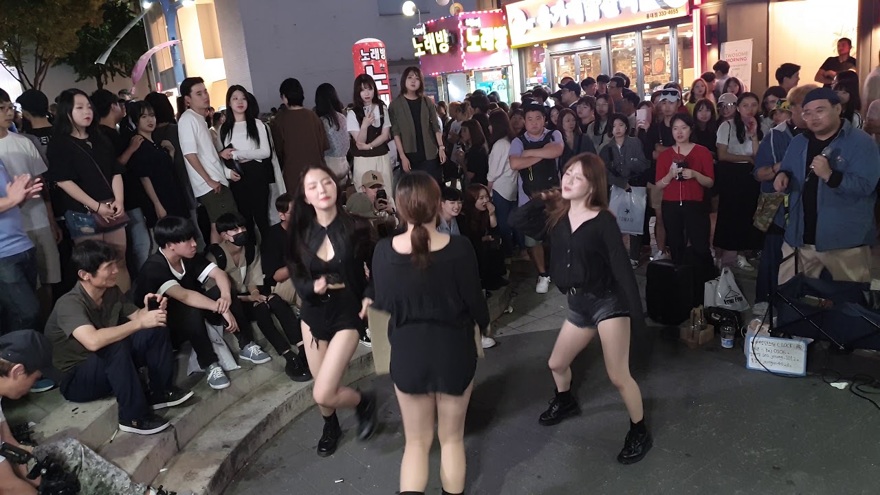 CLOCK. HYUNA 'BUBBLE POP' COVER. CLASSY ADORABLE