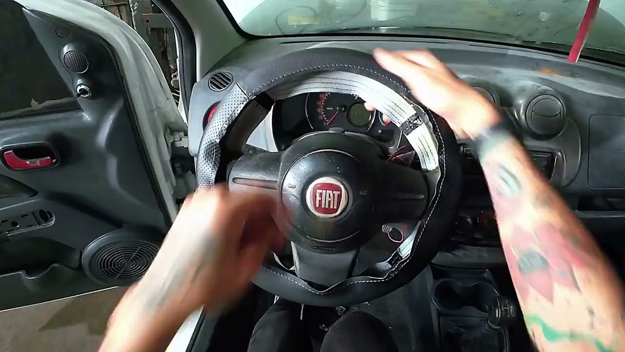 REVESTINDO VOLANTE DO FIAT UNO