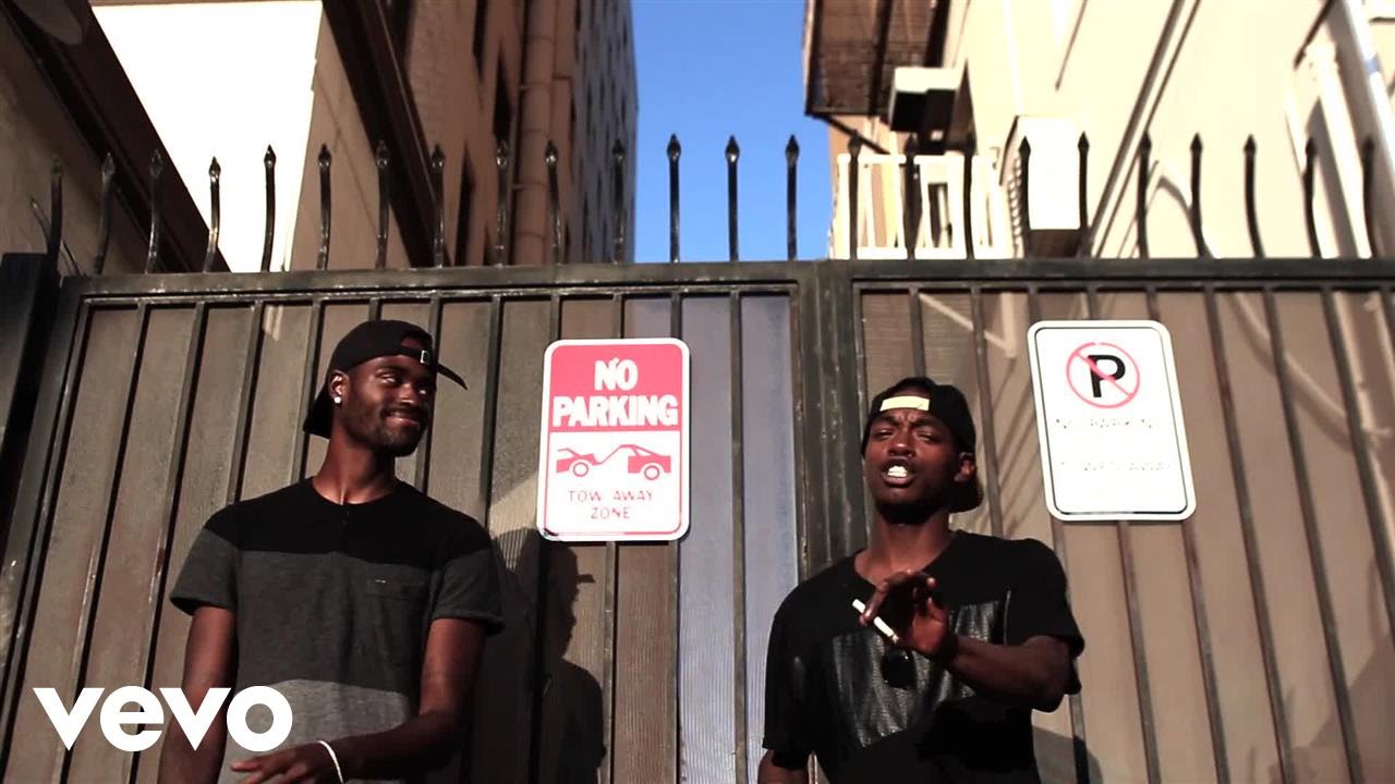 DYoung - Bank Rolls ft. Sliim