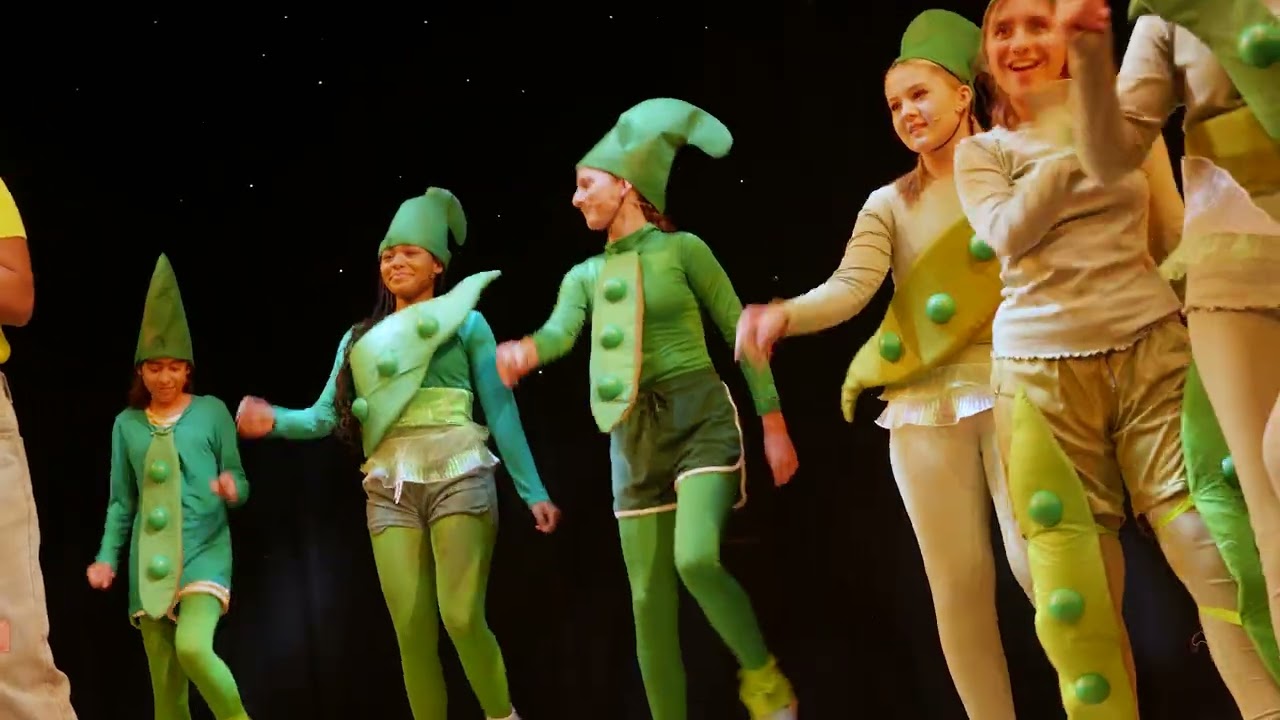 Jack and the Beanstalk Panto Trailer 🌱🎬 | Watford Palace Theatre