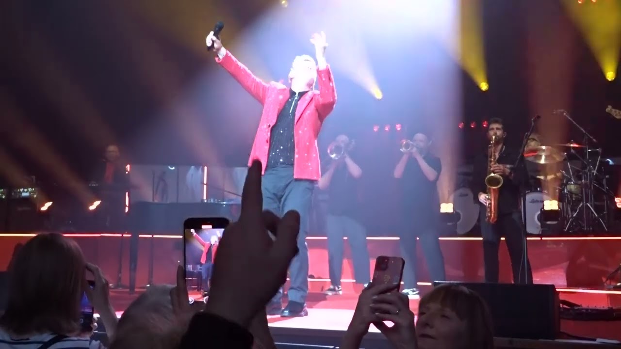 Gary Barlow The Song Book Tour 29-05-25, Relight my Fire