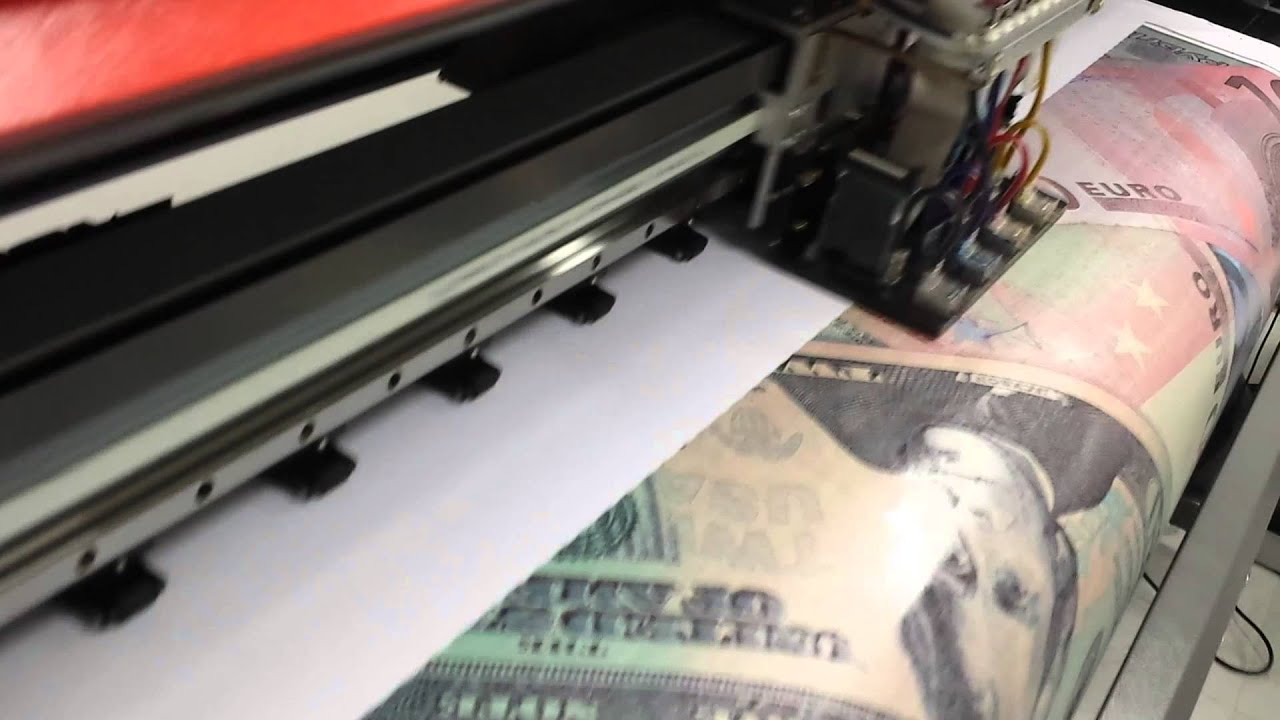 Plotter de impress&atilde;o solvente imprimindo em 1 passe - EXTREME