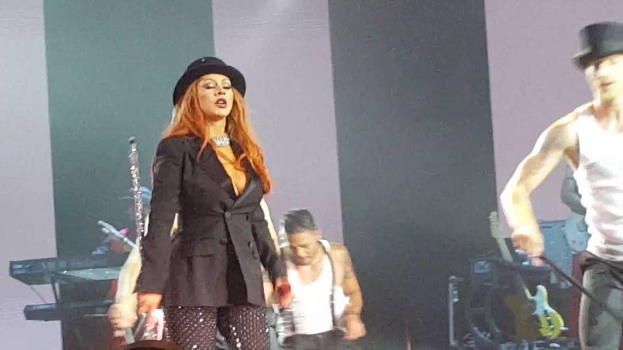 Christina Aguilera - Ain't No Other Man live in Black Sea Arena, Georgia
