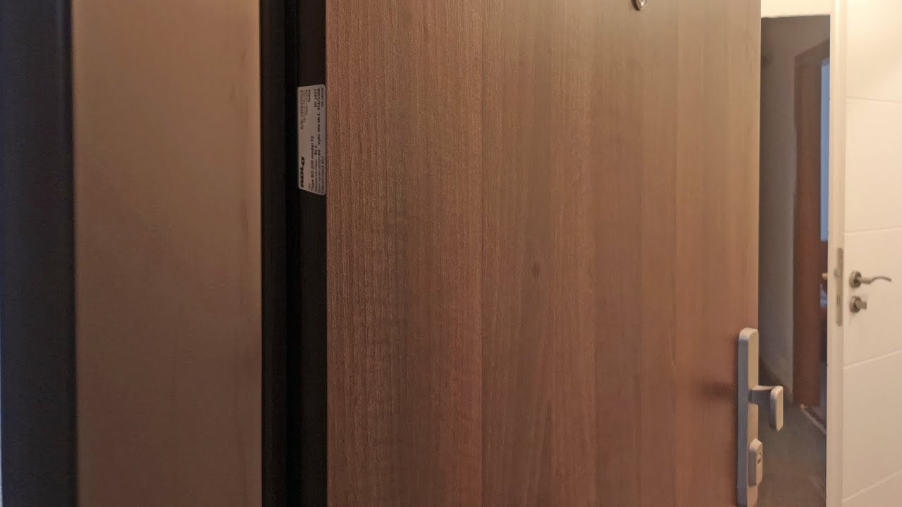 Čo vedieť o bezpečnostných dverách