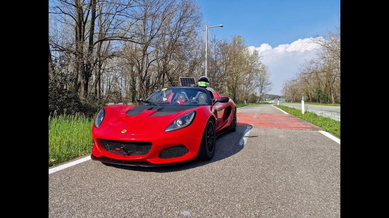 FIRST LAPS Lotus Elise 220 Balocco circuito Langhe