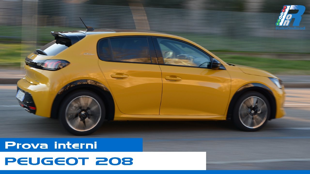 Prova interni Peugeot 208 - test drive