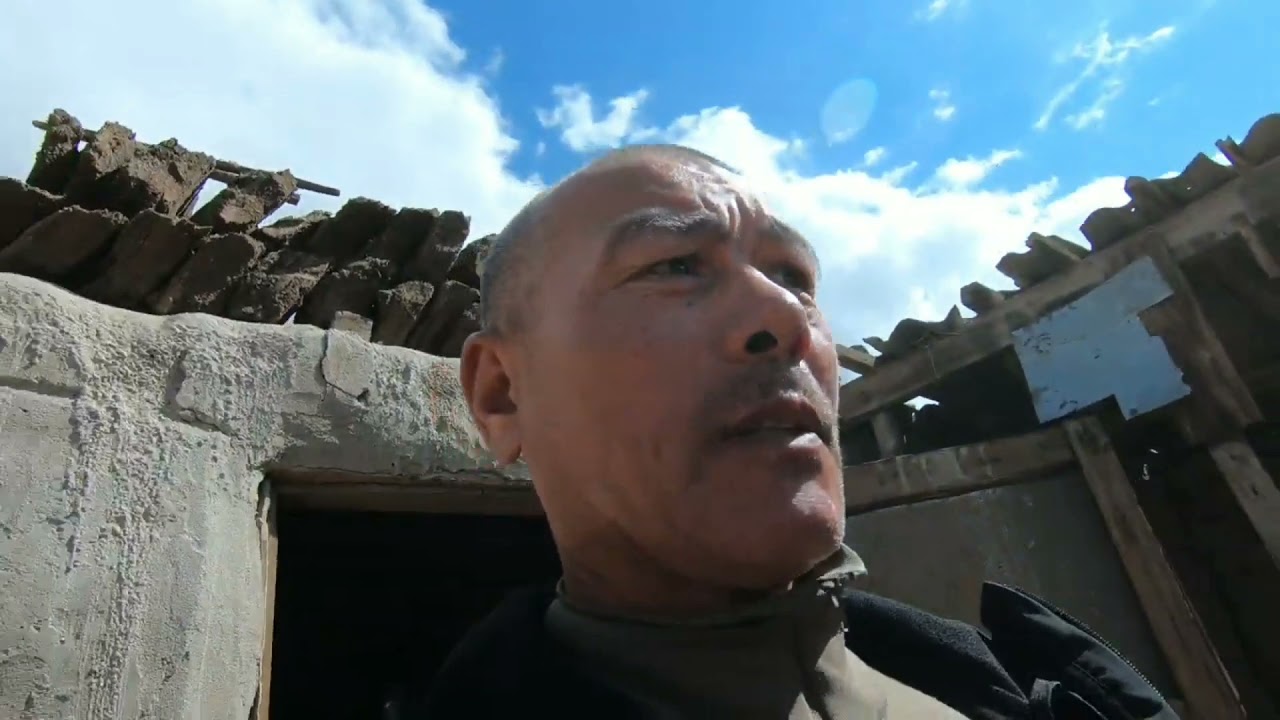 Памирский тракт.поселок Аличур.