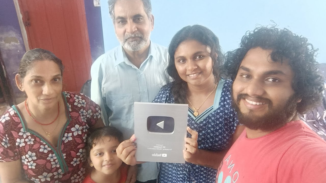 Angane avasanm namuk kitty play button 🥰 | malayalam vlog| Vaishnavy | Sharun Raj | SR Youtubers |